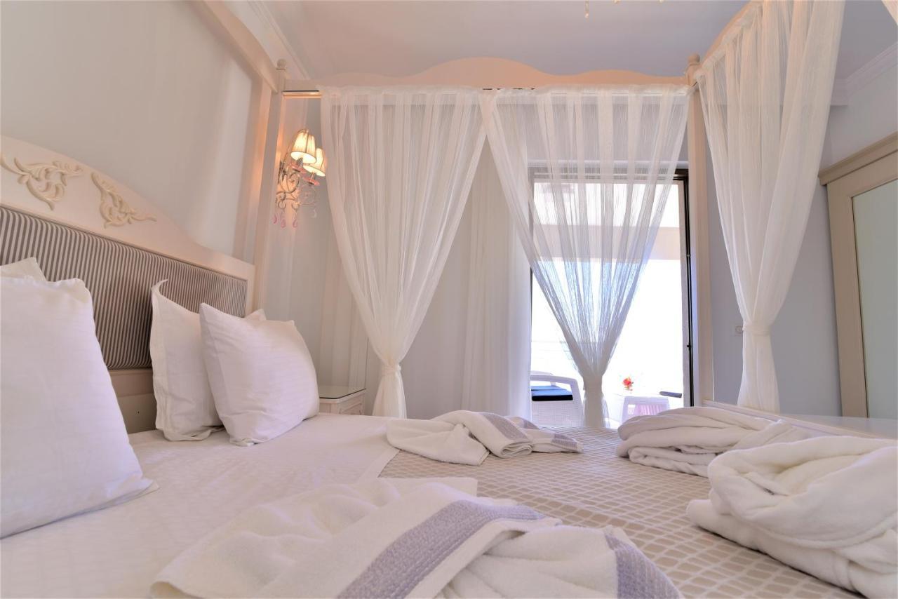 Viva Mare Hotel & Spa 미팀나 외부 사진